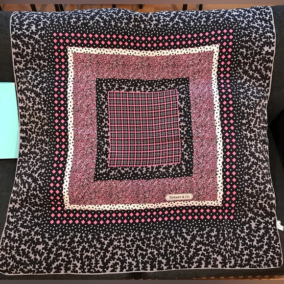 Tiffany & Co. Silk Scarf with Box - 35”x 35” 🤩 - Picture 16 of 17